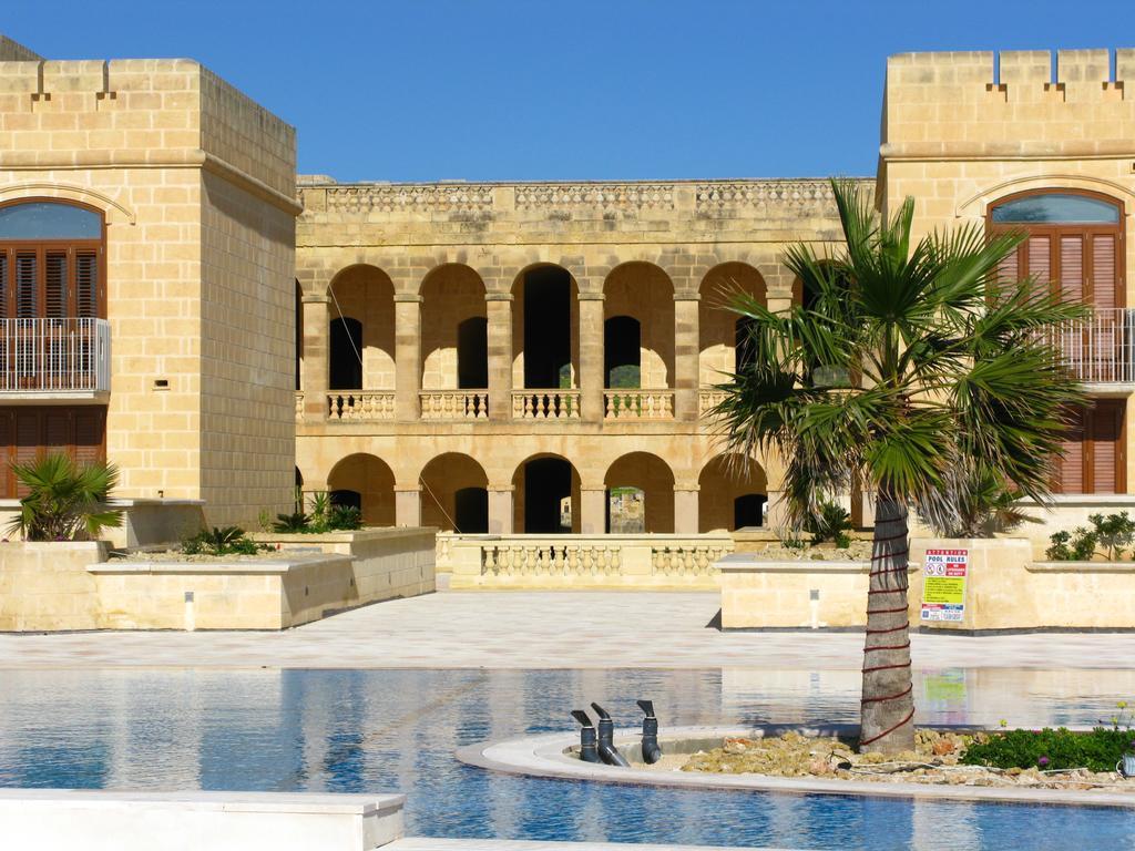 Fort Chambray Apartment غاينسييليم الغرفة الصورة